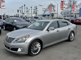 2014 Hyundai equus Signature Sedan 4D